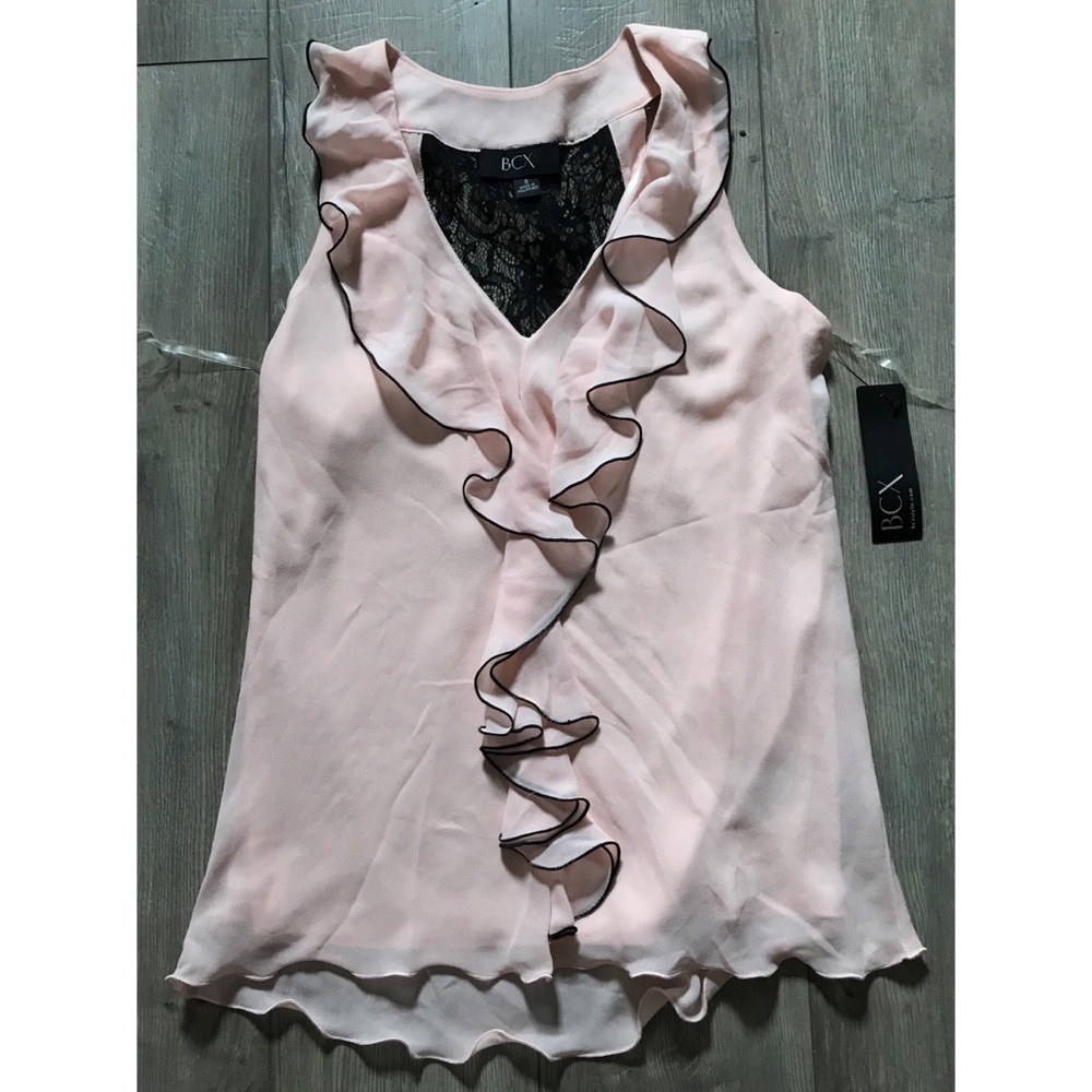 Elegant pale pink sleeveless top 👚